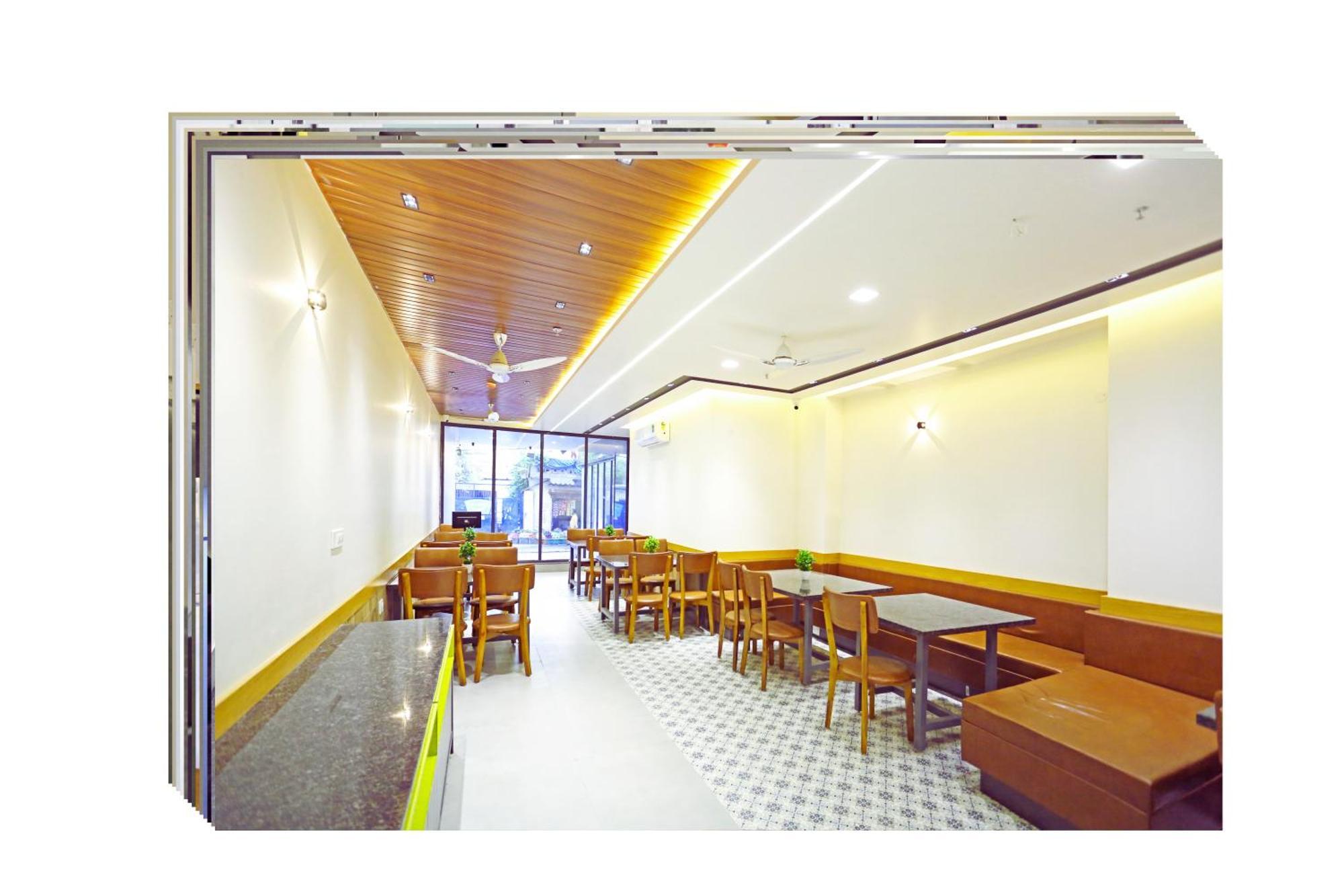 Applewood Boutique - Delhi International Airport